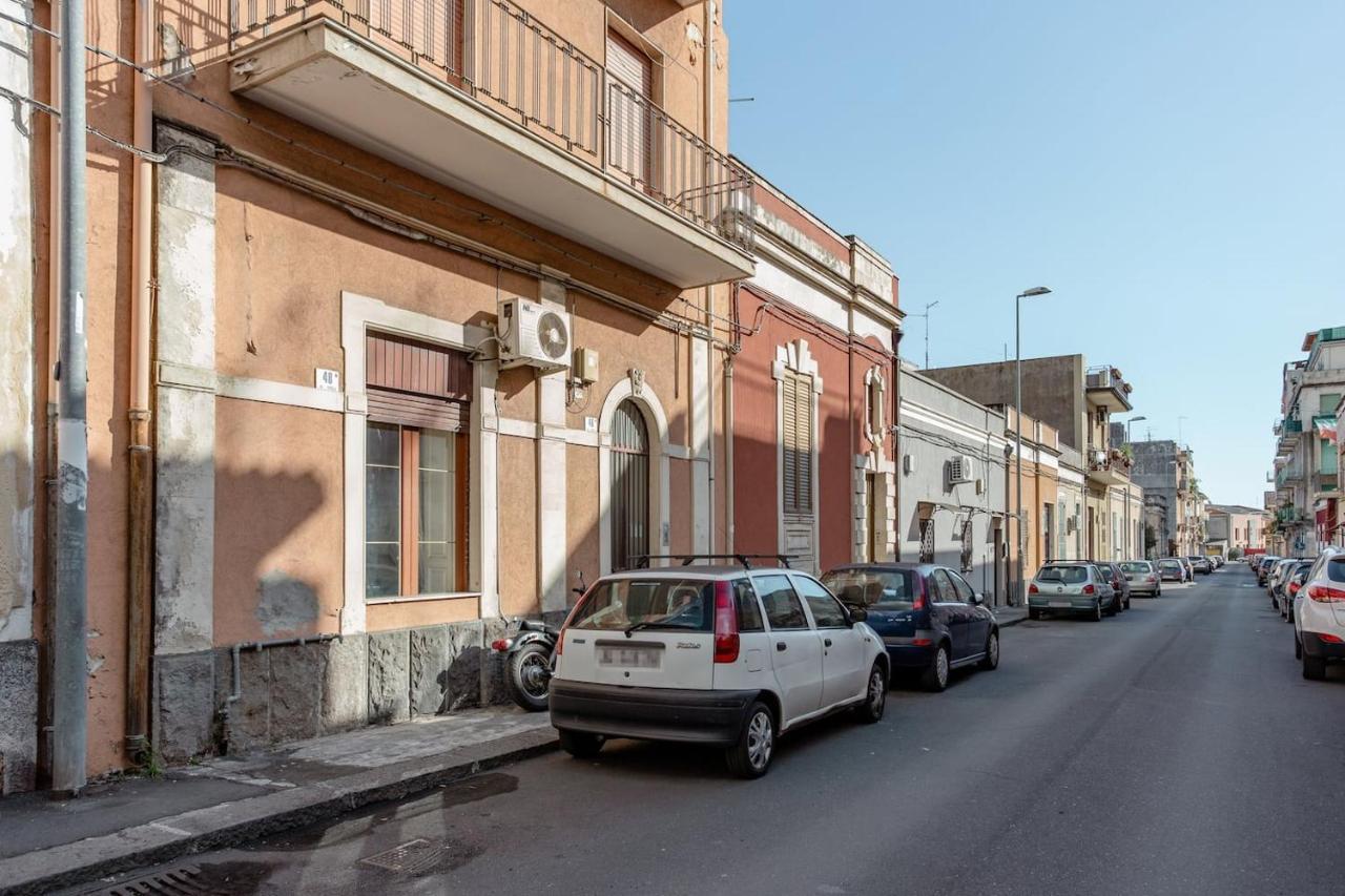 Casa Ida - Entire House Apartment Катания Екстериор снимка